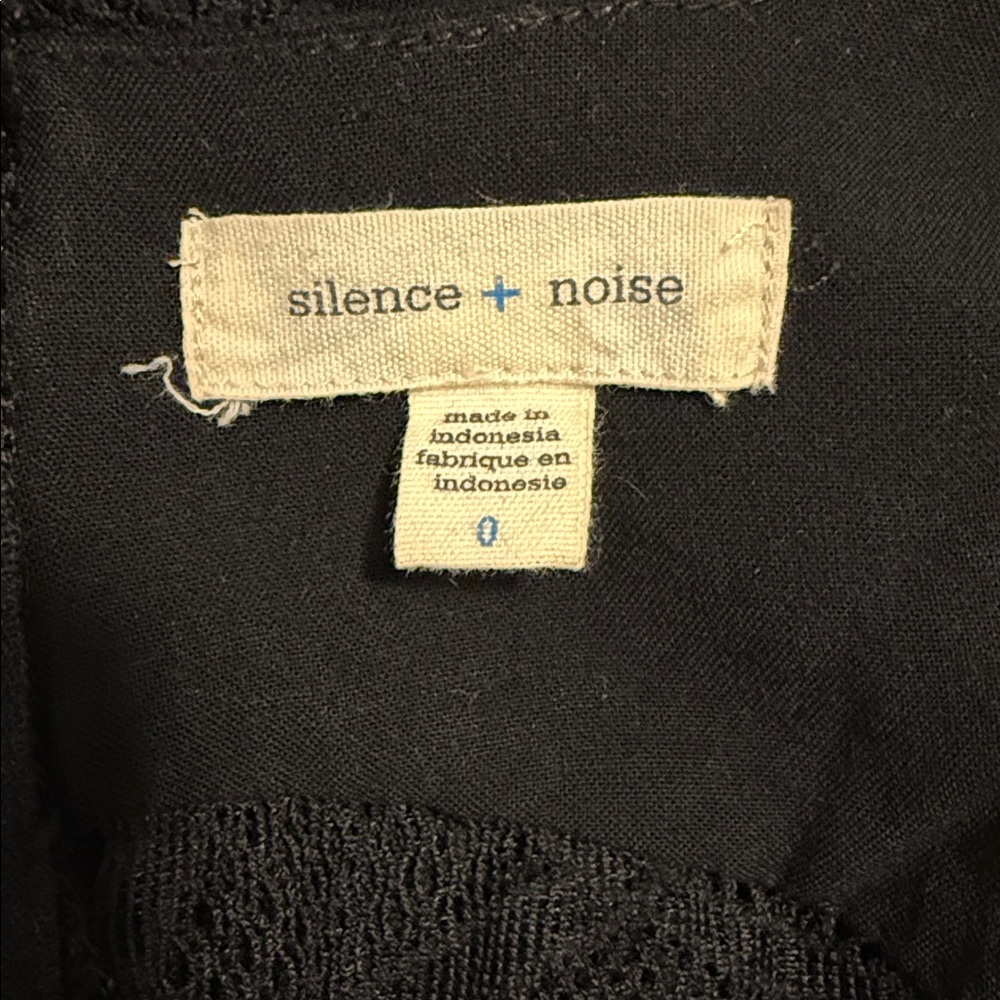 Black Dress - Picture 6 of 6